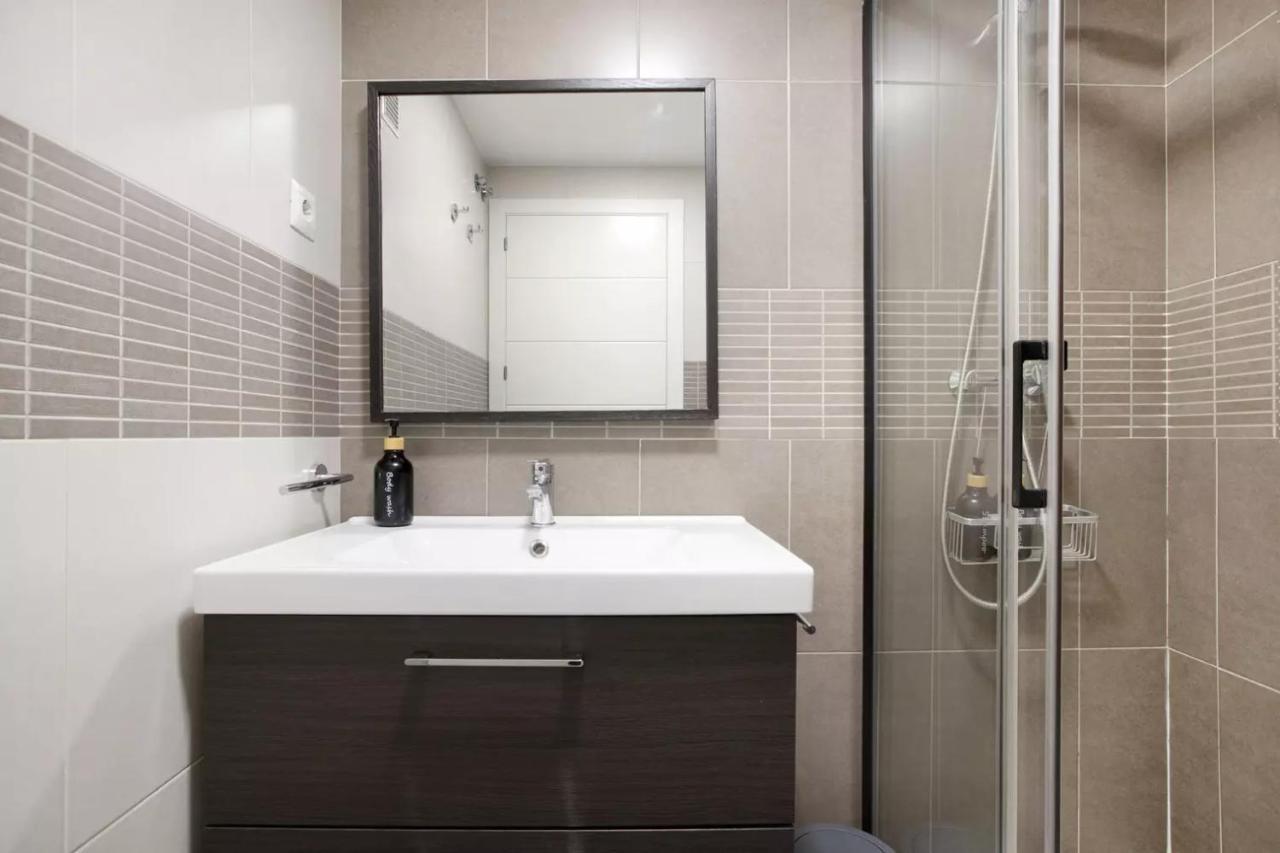 Malaga Campus Apartment Parking Included Екстериор снимка